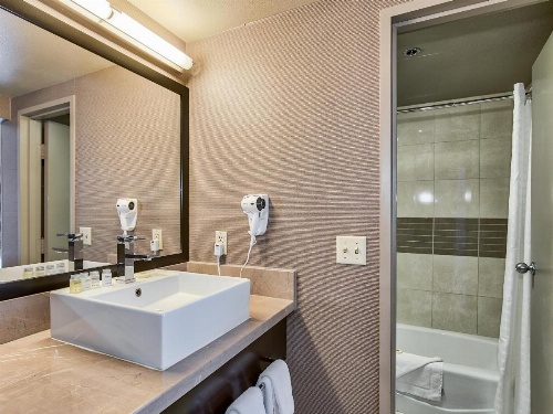 Plaza Hotel & Casino image 31